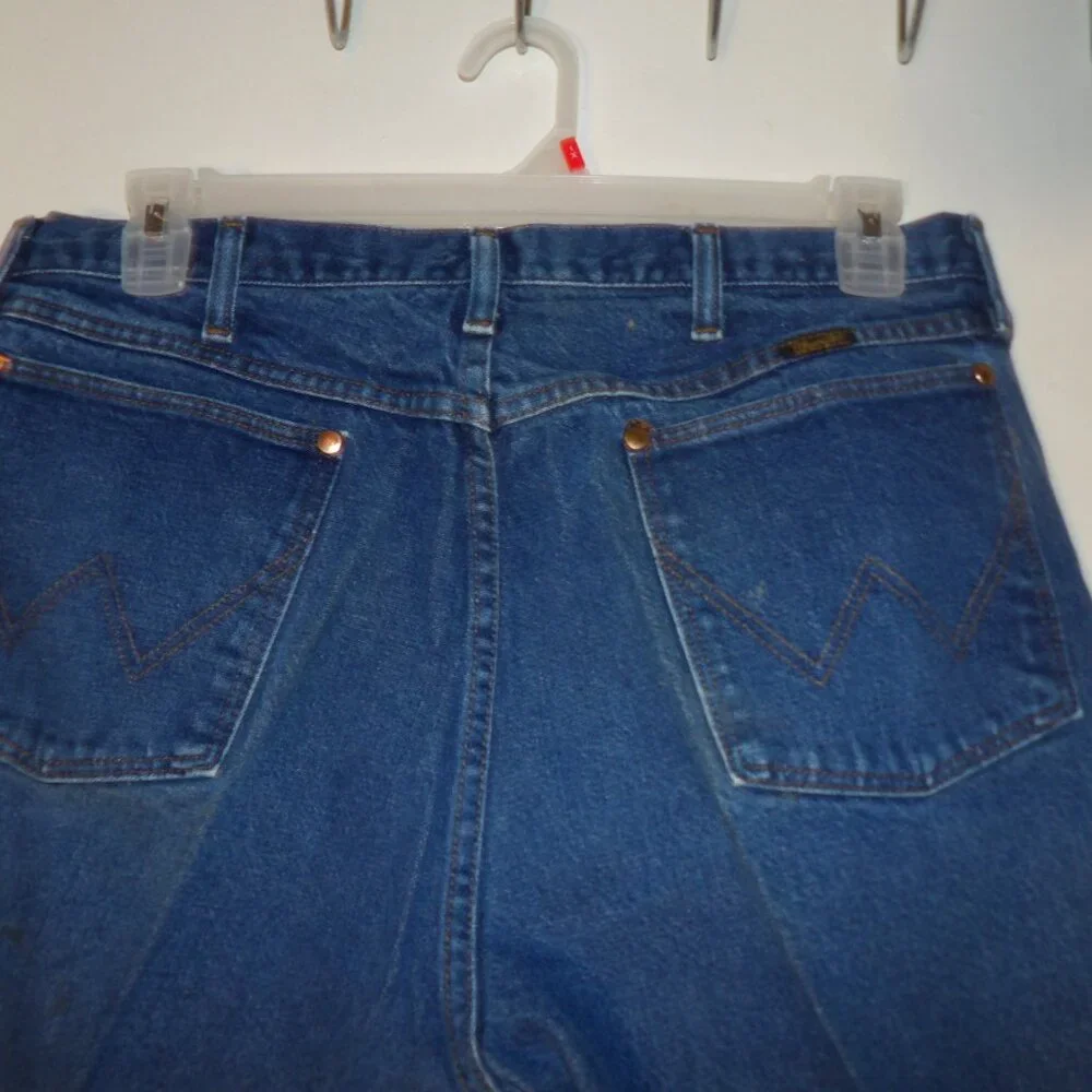 Wrangler Premium Straight Leg Jeans Sz 38 X 31 - Picture 4 of 6